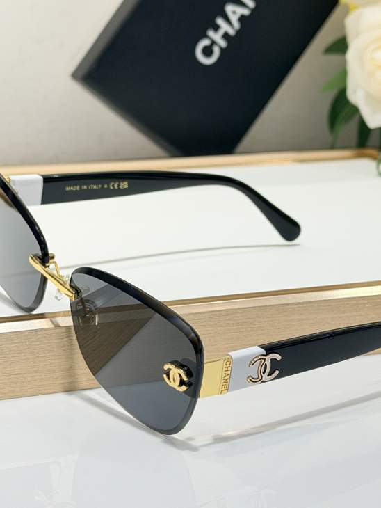 Picture of Chanel Sunglasses _SKUfw80881298fw